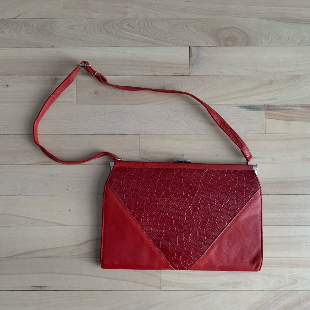 Vintage Red Leather Shoulder Bag